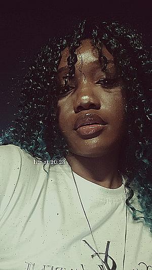 Profile photo for Fabelle-juanita YABIN