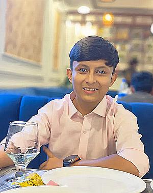 Profile photo for Jeetesh Gir