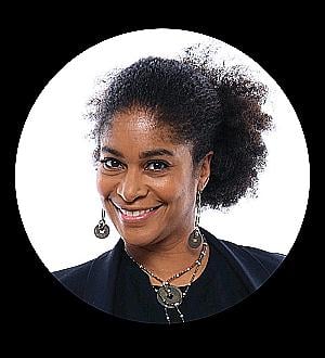 Profile photo for Lia Smith