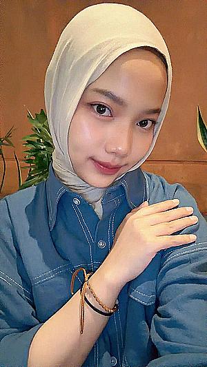 Profile photo for Diana Febri Wuri Nastiti