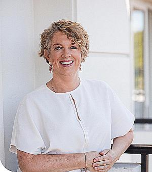 Profile photo for Amanda Reynolds