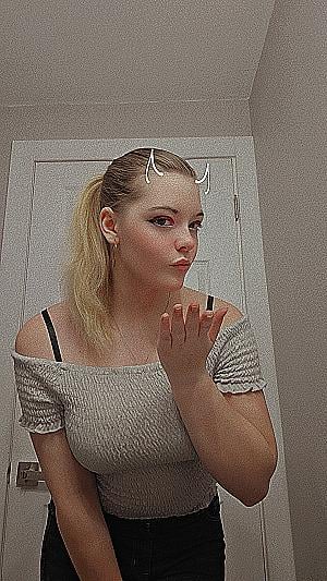 Profile photo for Keara Warner