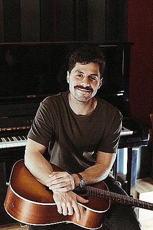 Profile photo for Victor Mitraud