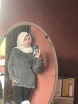 Profile photo for Putri amanda fauziyah