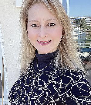 Profile photo for Clarisse Buchband