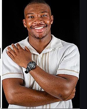 Profile photo for Leanard Manzana