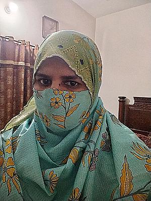 Profile photo for Zainab hameed