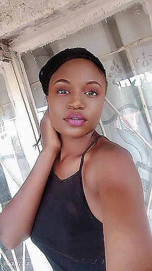 Profile photo for Yanano Yanano