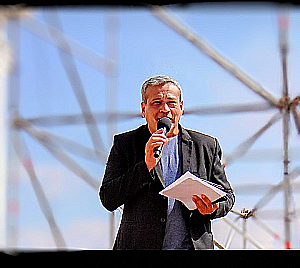 Profile photo for victor acesol