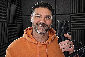 Profile photo for Simon Cooper