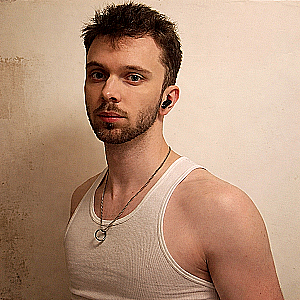 Profile photo for Justin Lestoquoi