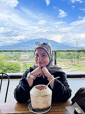 Profile photo for Zahra Angelina Ismaryanti