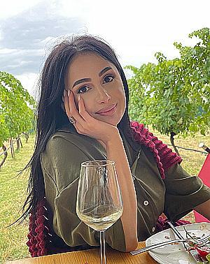 Profile photo for Mariam Yeganyan