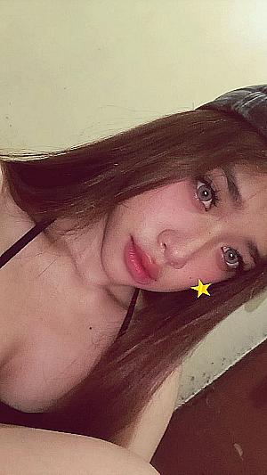 Profile photo for KAMILA PUTRI ANNASYWA