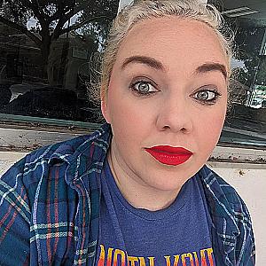 Profile photo for Shelley Lloyd