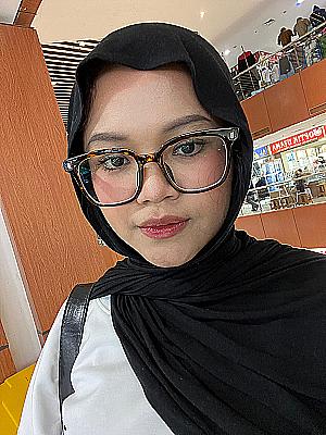 Profile photo for lutfiah nur komala sari