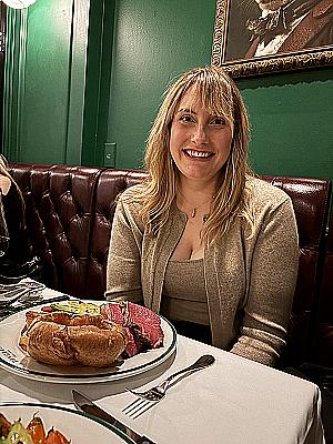 Profile photo for Laura Mcmillan