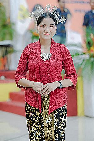 Profile photo for Lisenia Debataraja