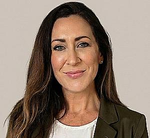 Profile photo for Alesha Peyinghaus