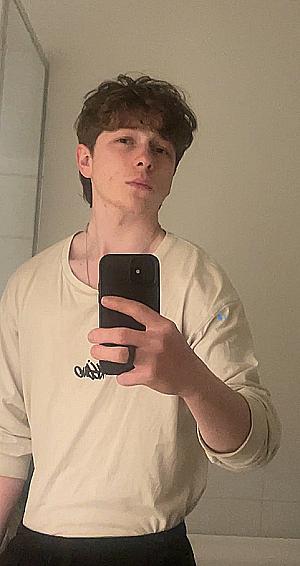 Profile photo for Jasper Robinson