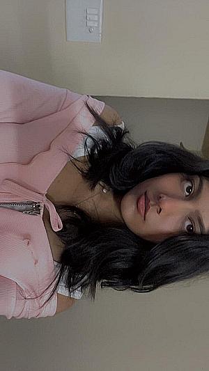 Profile photo for aashi gour