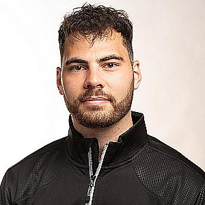 Profile photo for Andrew Vanslet