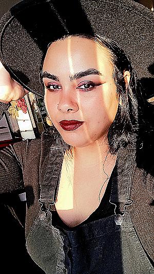Profile photo for Karen Olivares