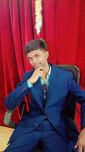 Profile photo for Robin Sapatkar