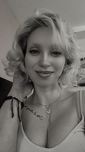Profile photo for Jennia Phipps
