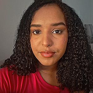 Profile photo for Valeri Batista