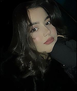 Profile photo for Aniqa Khan