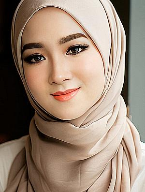 Profile photo for AYU NUR INDAH KUSUMASTUTI