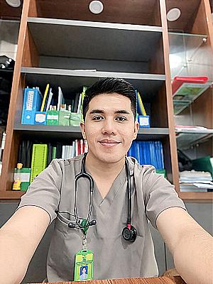 Profile photo for dr Iqhbal