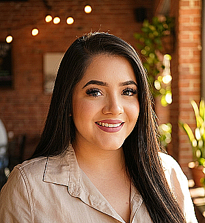 Profile photo for Brenda Evenski