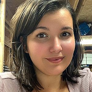 Profile photo for Vania Aufderklamm