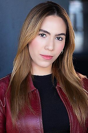 Profile photo for Giovanna Alencar xavier