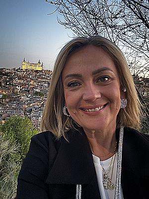 Profile photo for Fernanda Sant’Anna