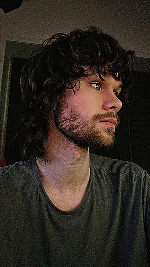 Profile photo for Simon Benaja