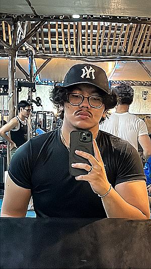 Profile photo for Alvy Haqiqi