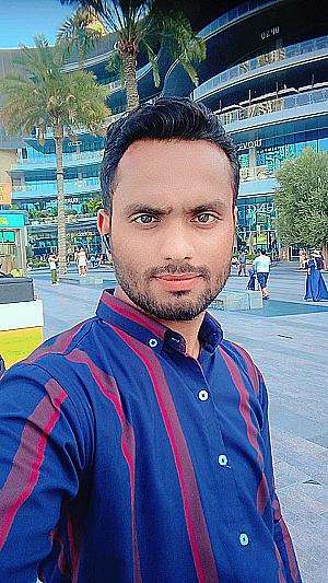 Profile photo for Waqar Hassan