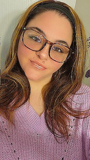 Profile photo for Alanna Davis