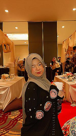 Profile photo for glees clazenky mulya