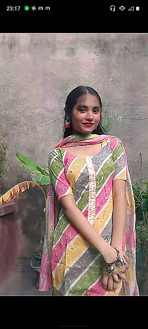 Profile photo for Ayushi Sinha