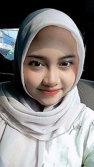Profile photo for delia laras