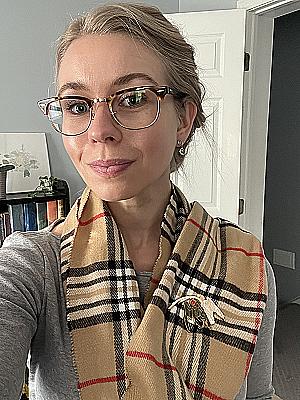 Profile photo for Cassandra Kennedy