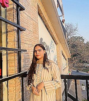 Profile photo for Zainab Shahzad