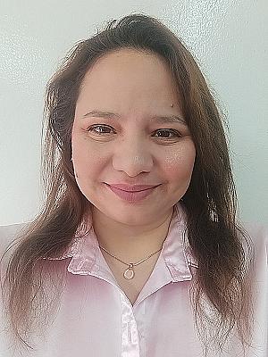 Profile photo for Kari Espinosa