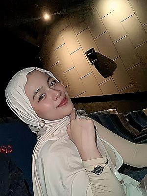 Profile photo for Laras Delfita putri