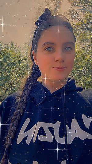 Profile photo for Mirandi Cuzzort