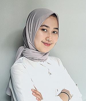 Profile photo for Devi Delviani